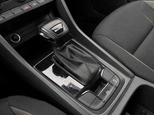 Skoda Karoq Ambition, 2020 года, пробег 159644 км