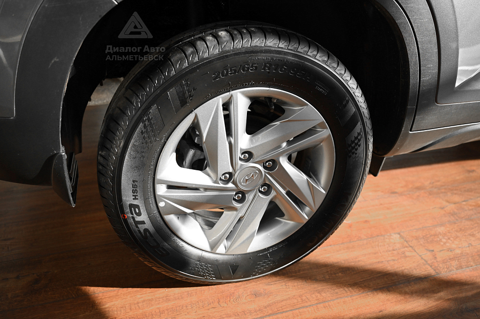 Solaris HC Фэмили + Ультра (Family + Ultra) 150 л.с., серый