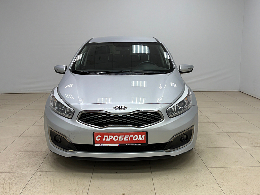 Kia Ceed Prestige, 2018 года, пробег 116811 км