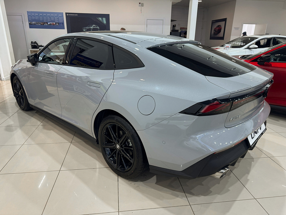 Changan UNI-V Стандарт, серебряный