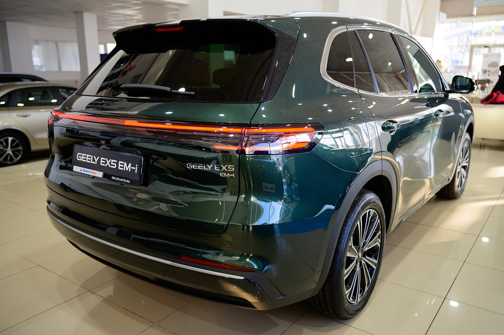Geely EX5 EM-i Макс, зеленый