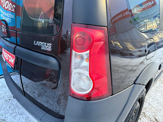 Lada (ВАЗ) Largus Luxe Glonass (7 мест) (2018-2019), 2018 года, пробег 203062 км