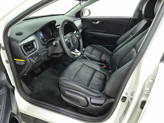 Kia Stonic, 2018 года, пробег 120191 км