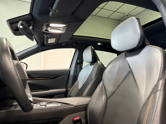 Changan UNI-V Комфорт, 2023 года, пробег 43500 км