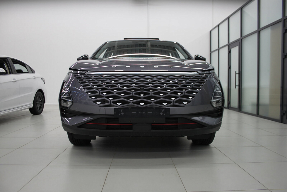Omoda C5 Supreme, серебряный